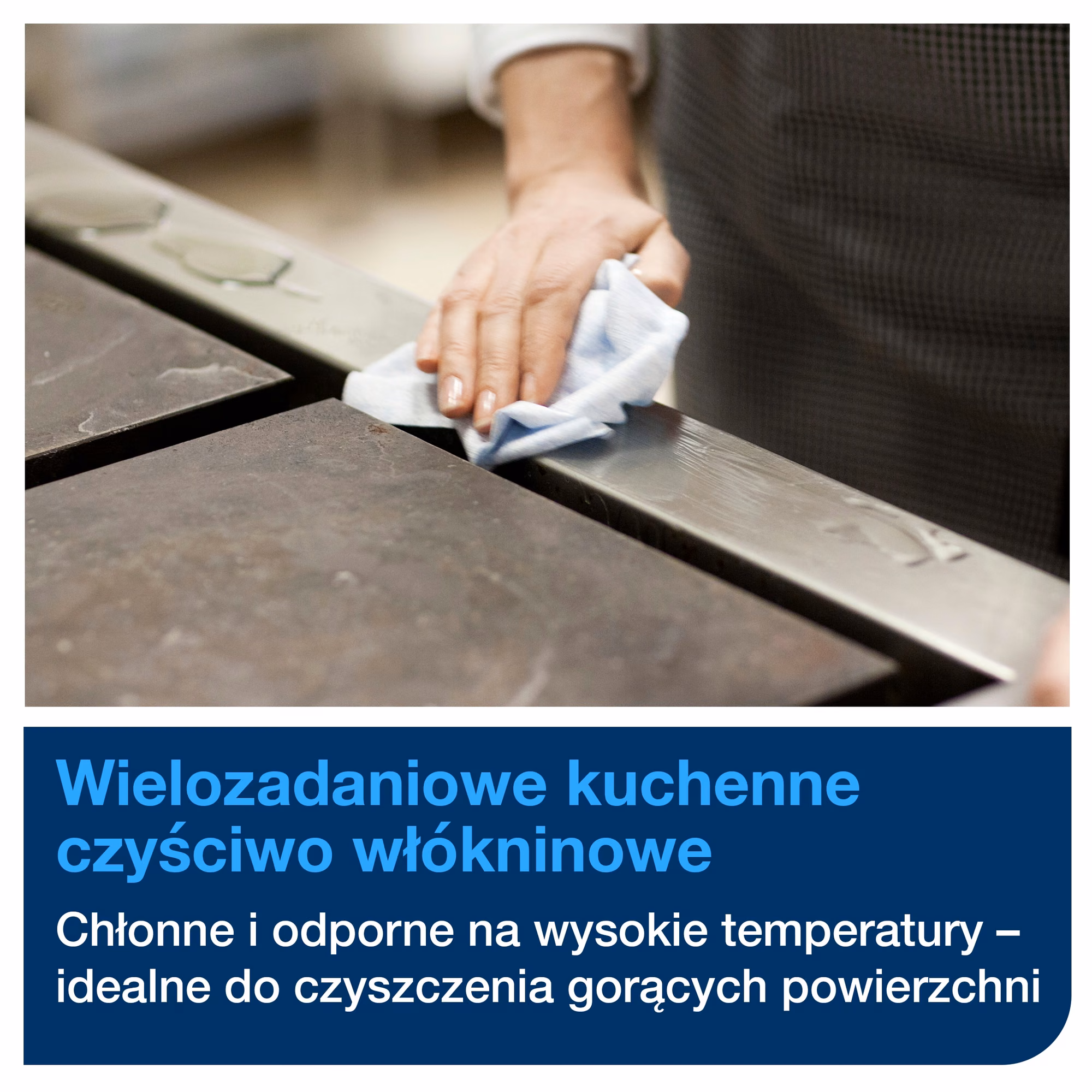 Czyściwo włókninowe kuchenne Tork W4 białe, czyszczenie gorącej płyty grzewczej w profesjonalnej kuchni